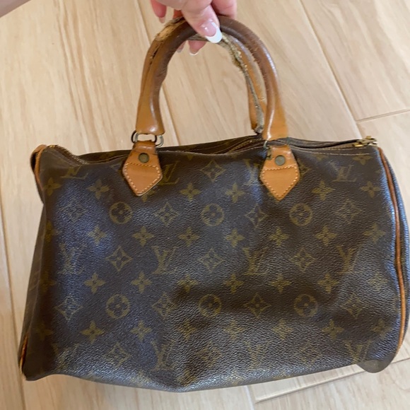 Louis Vuitton Handbags - Vintage Louis Vuitton Speedy